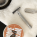 The Doubled Edged Razor Kahe teraga raseerija, 1 tk