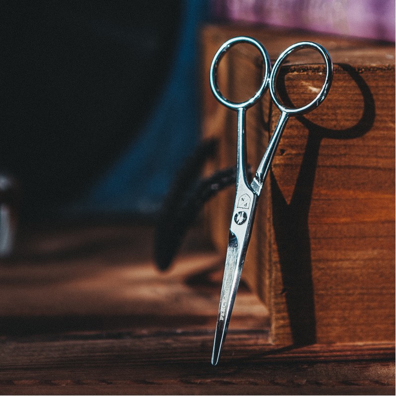 Beard & Moustache Scissors Käärid habeme ja vuntside piiramiseks, 1 tk